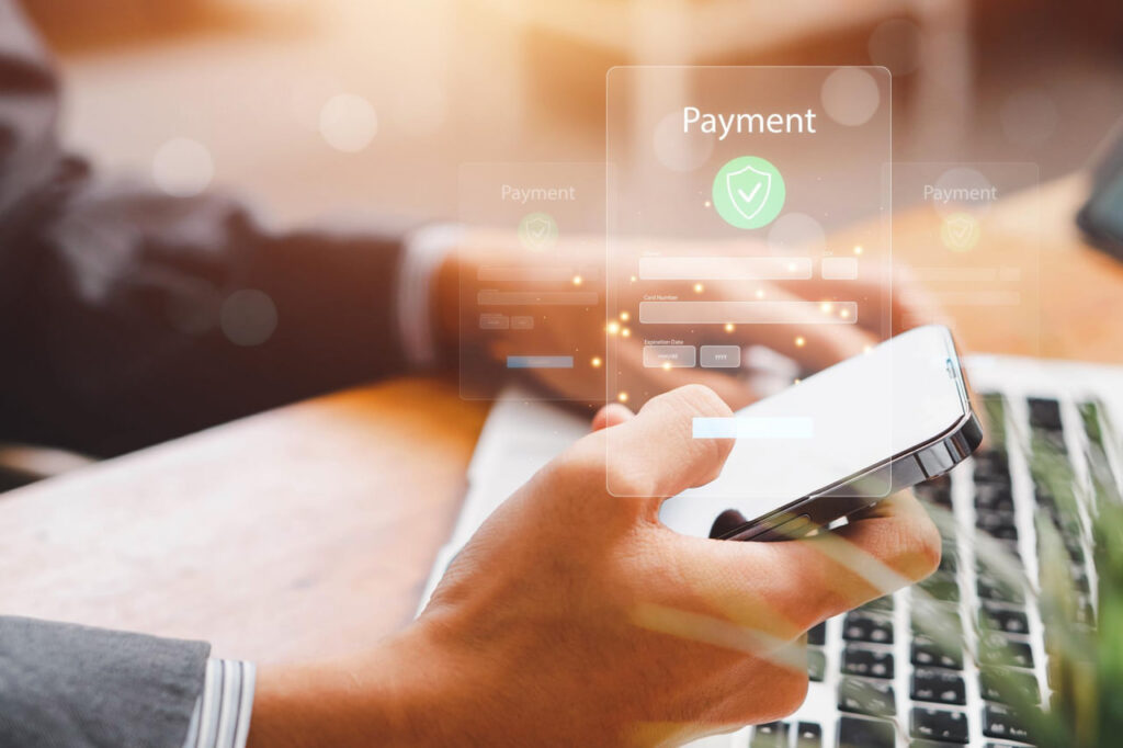 fintech Indonesia dengan transaksi pembayaran digital melalui smartphone